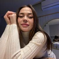 nikkydandelion|@nikky.